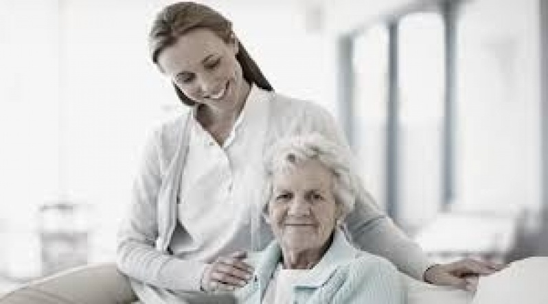 Enfermeiras para Idosos em SP no Bom Retiro - Auxiliar de Enfermagem para Cuidar de Idoso