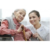 acompanhamento de idosos em hospitais