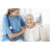 auxiliar de enfermagem para cuidar de idoso