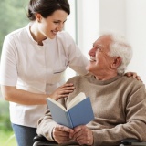 onde encontro agência de cuidadores para idosos no Residencial Seis